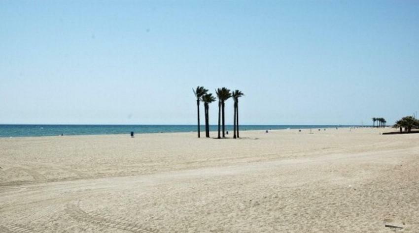 One-Bedroom Flat 200M From The Beach Almeria Exterior photo