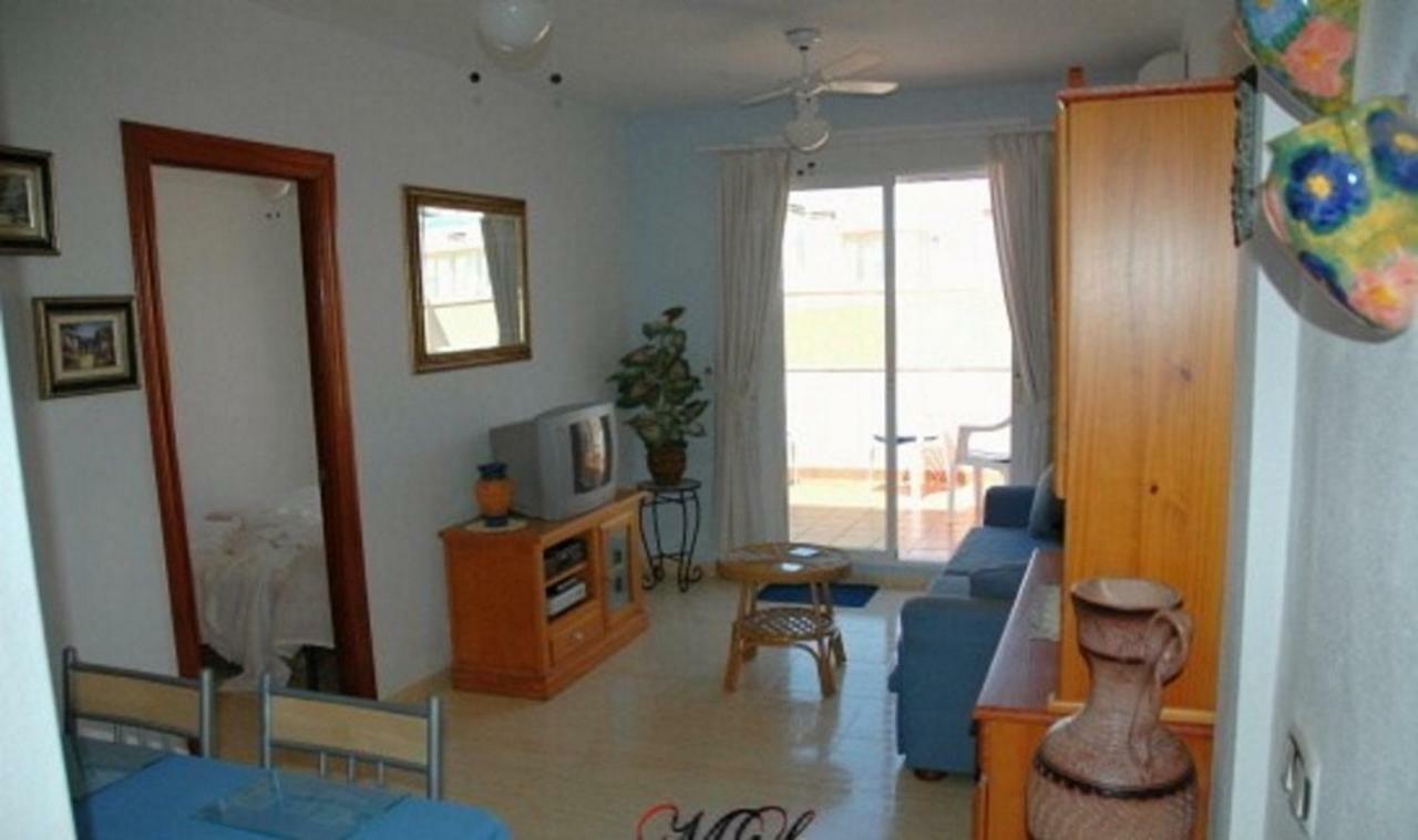 One-Bedroom Flat 200M From The Beach Almeria Exterior photo
