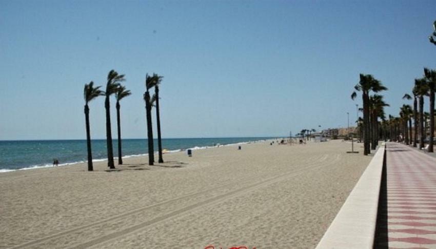 One-Bedroom Flat 200M From The Beach Almeria Exterior photo